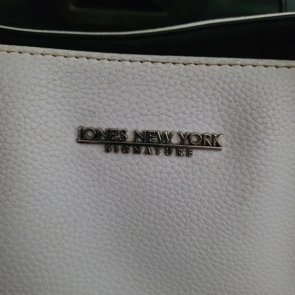 Jones New York Signature Black and White Tote Bag - Picture 2 of 6